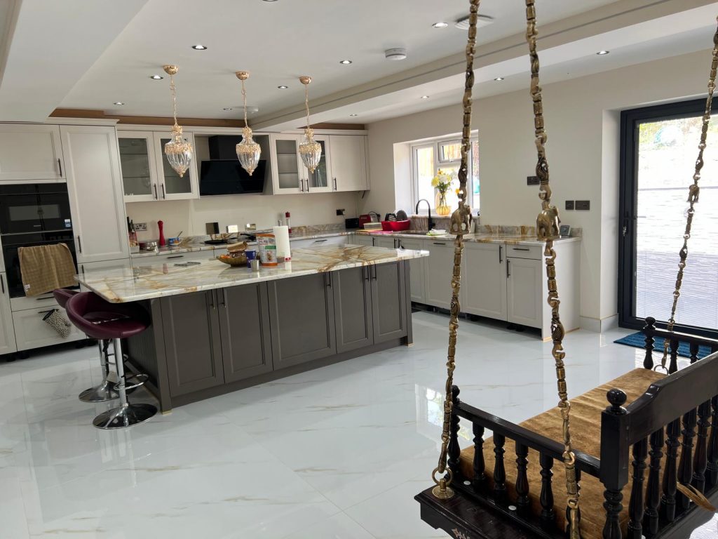 eedb0959-91f5-4dd3-8813-76bbdcace8ad